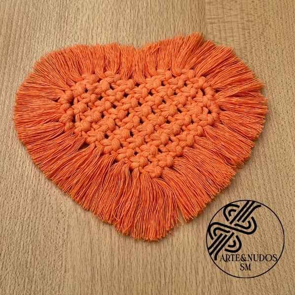 Posavasos/adorno corazón en macramé – 4 colores - Image 4